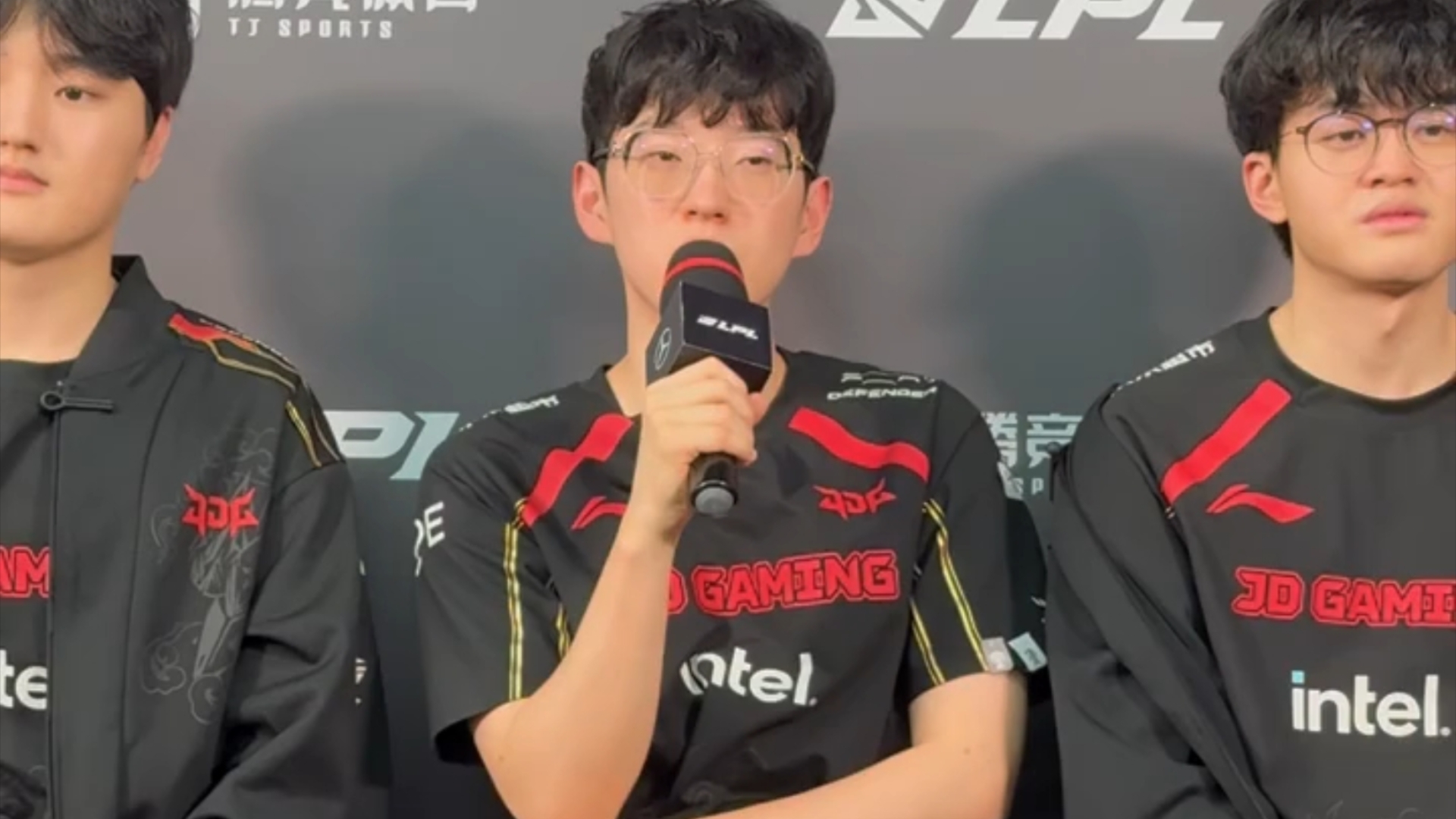 Scout经典对决，Rookie与30激战日本队分钟，逆转胜负难料！